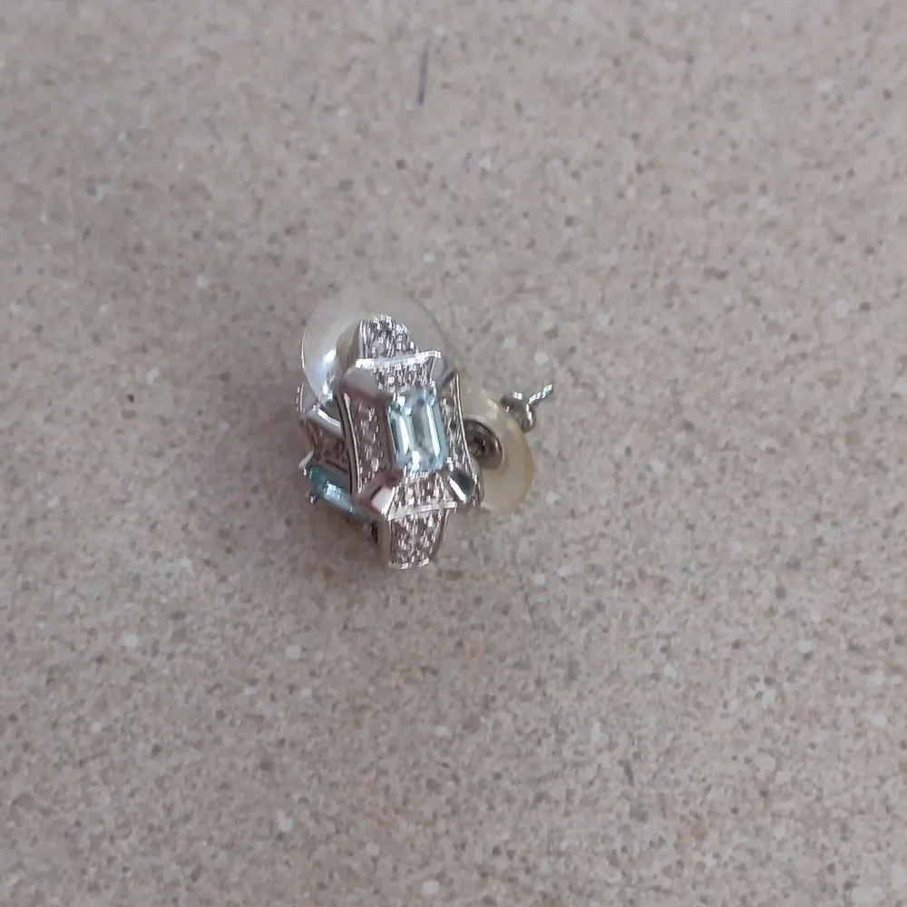 Silver Tone Aquamarine Crystal Earrings